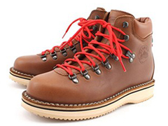 时尚速递--秋冬男款粗革皮靴和登山靴
